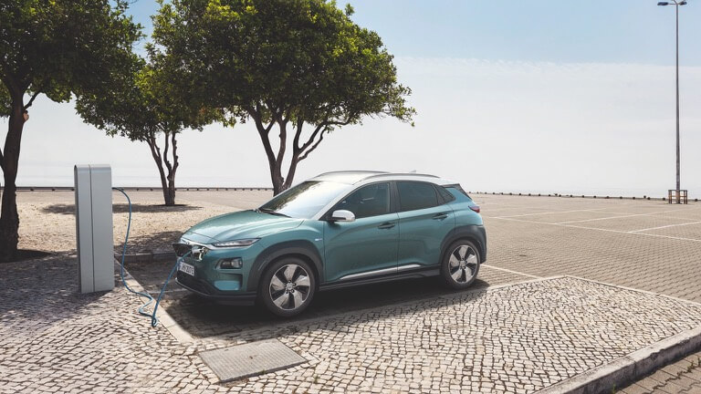 Hyundai_Kona_Electric-01