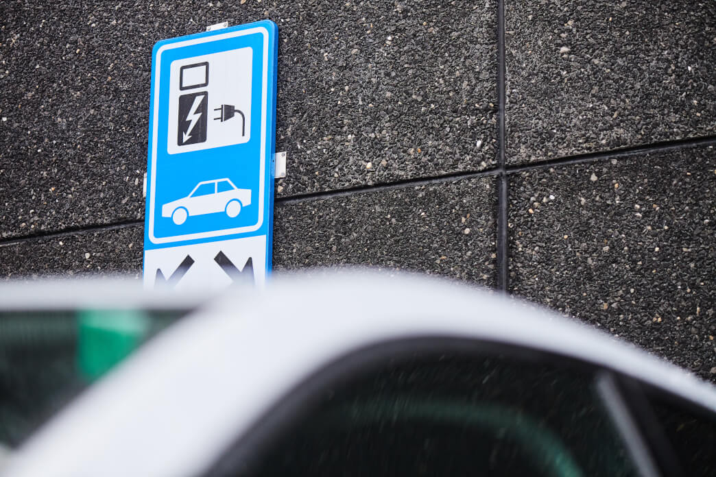 5 idées reçues sur les voitures électriques démenties