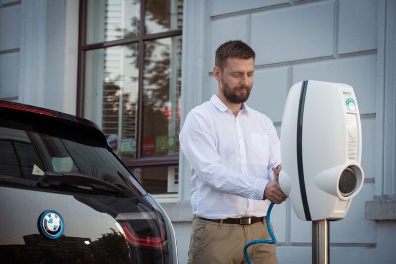 Les bornes pour voitures électriques, nouvel atout de l’Horeca