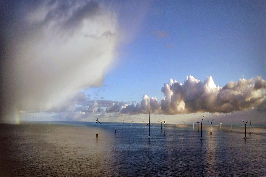 wind turbine in the ocean _ PANO